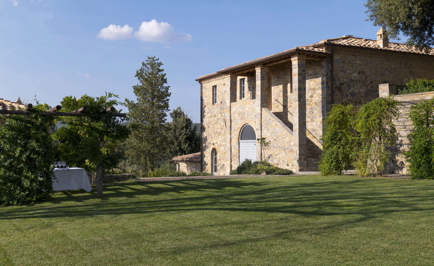 ラマイオーネ - FRESCOBALDI (フレスコバルディ) 750ml x １本