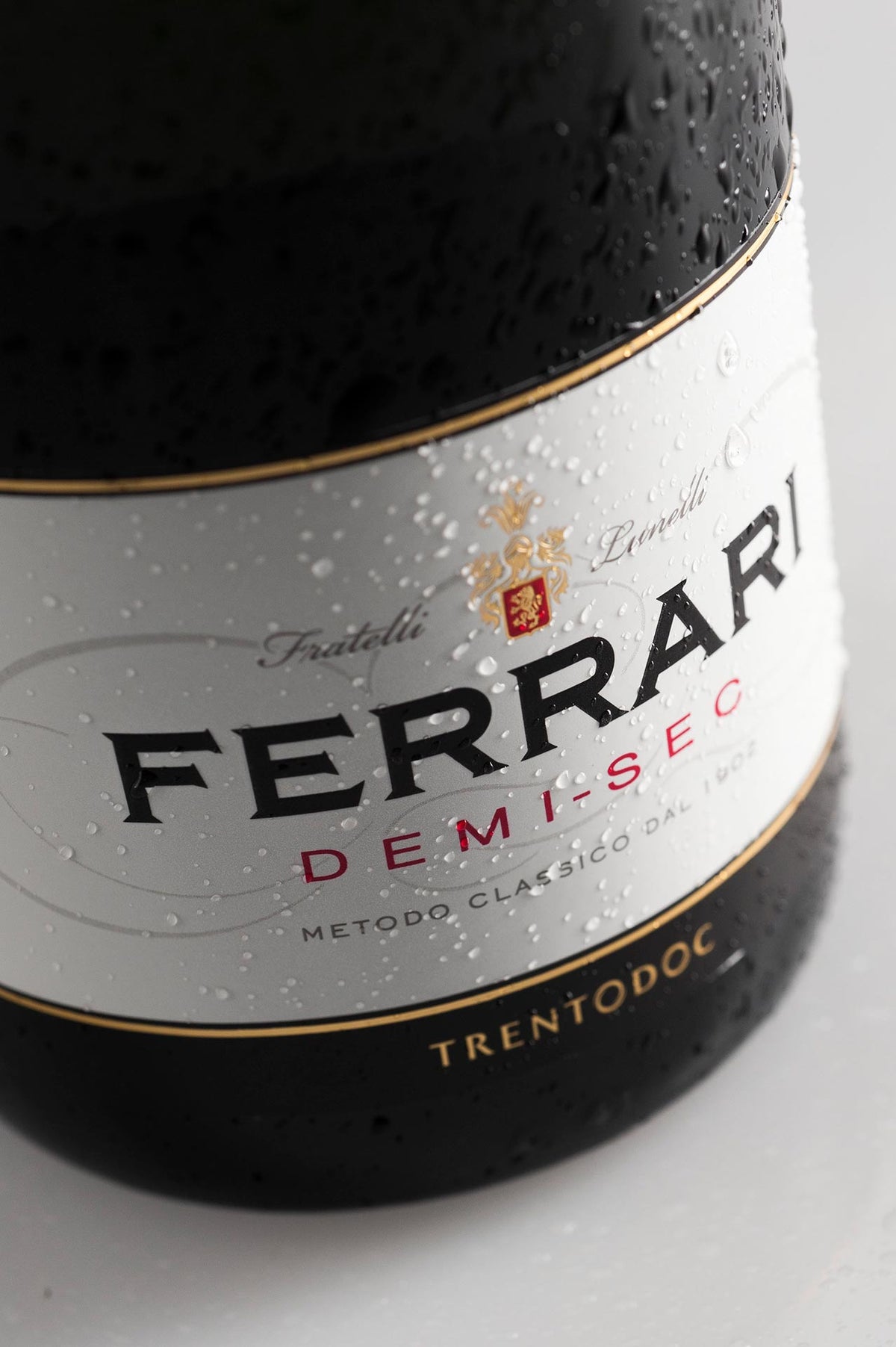 フェッラーリ・ヴェルットゥム - FERRARI（トレンティーノ）750ml x １本