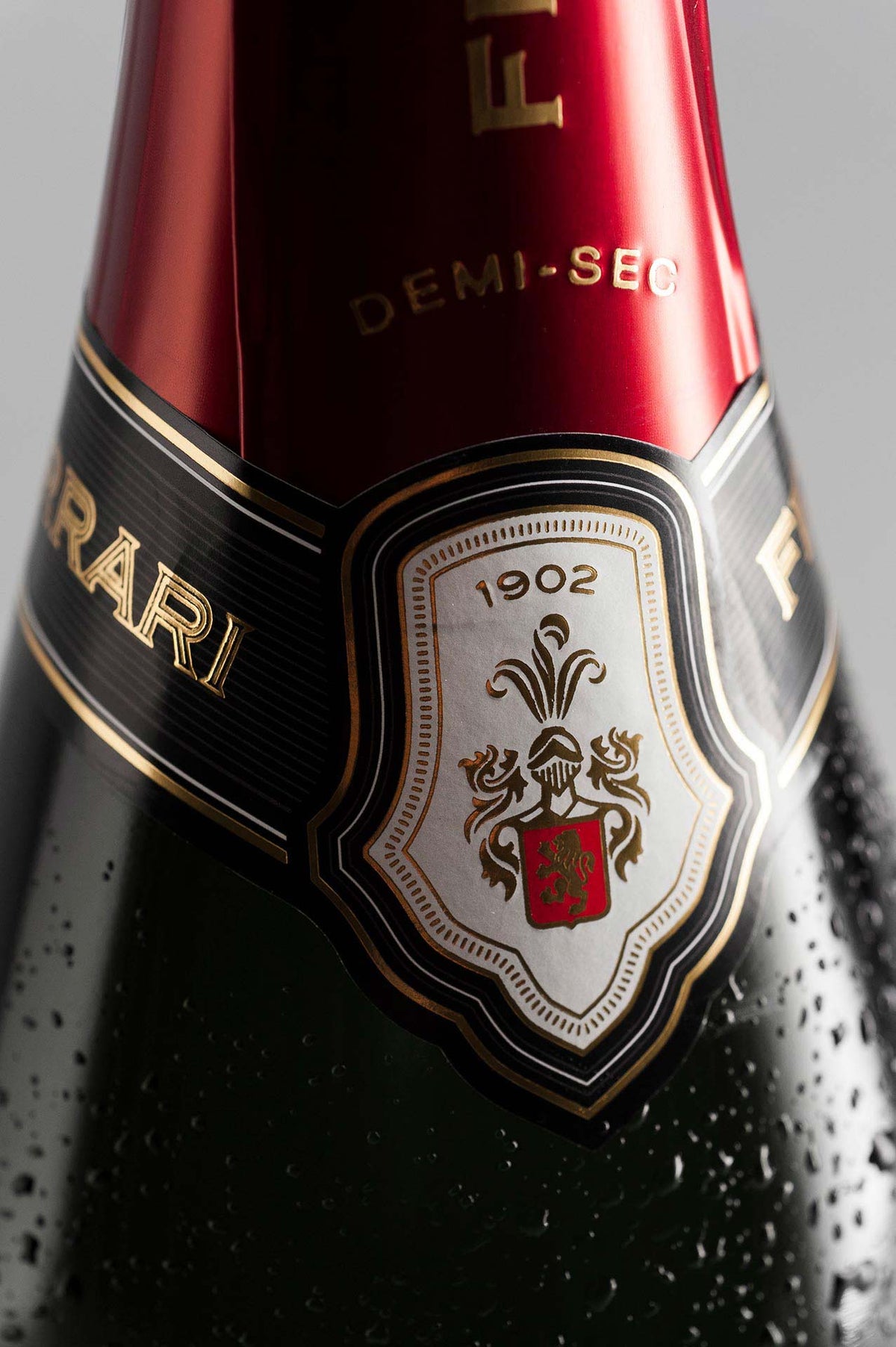 フェッラーリ・ヴェルットゥム - FERRARI（トレンティーノ）750ml x １本
