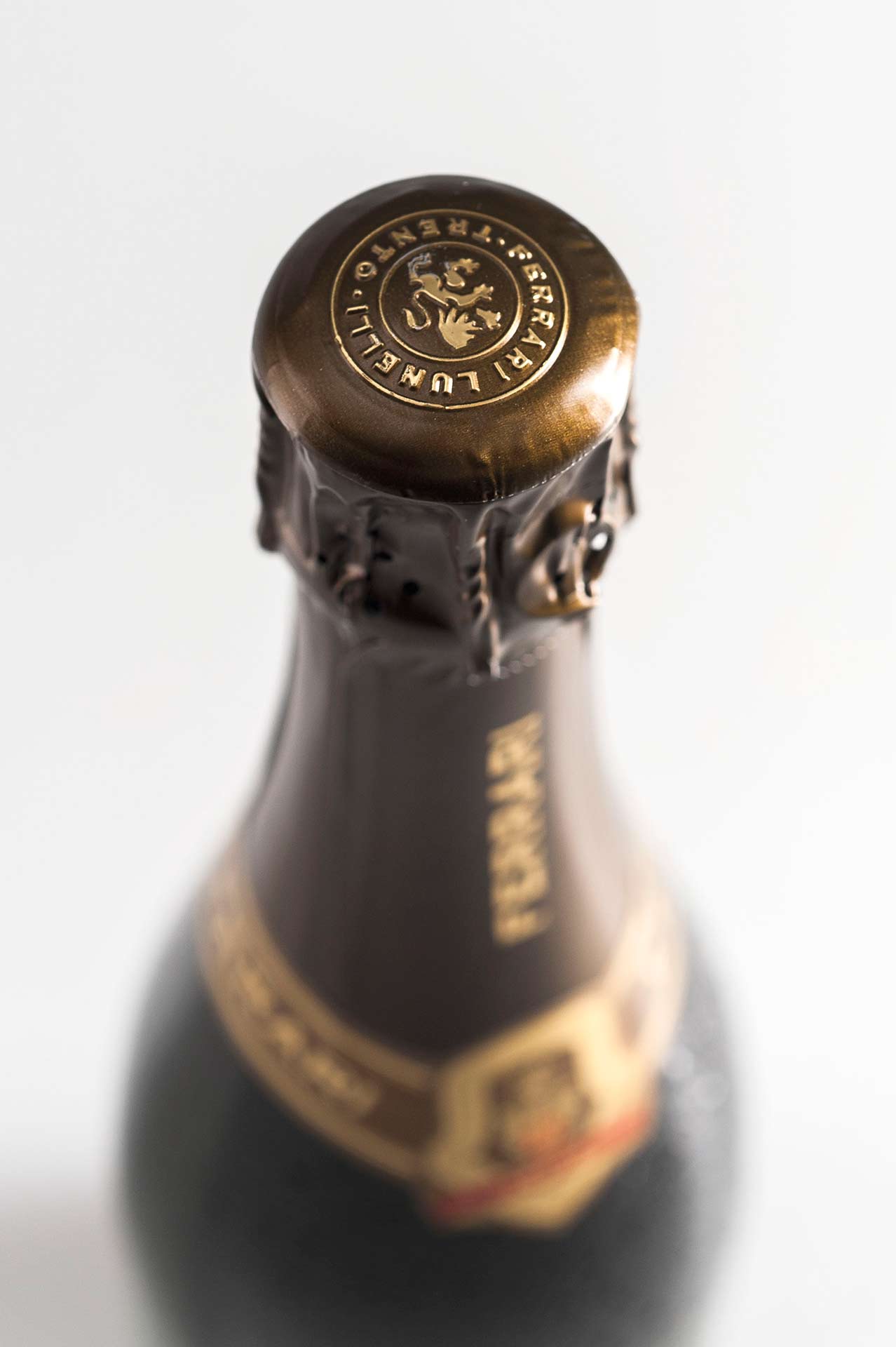 フェッラーリ・ペルレ・ミレジム - FERRARI（トレンティーノ）750ml x １本