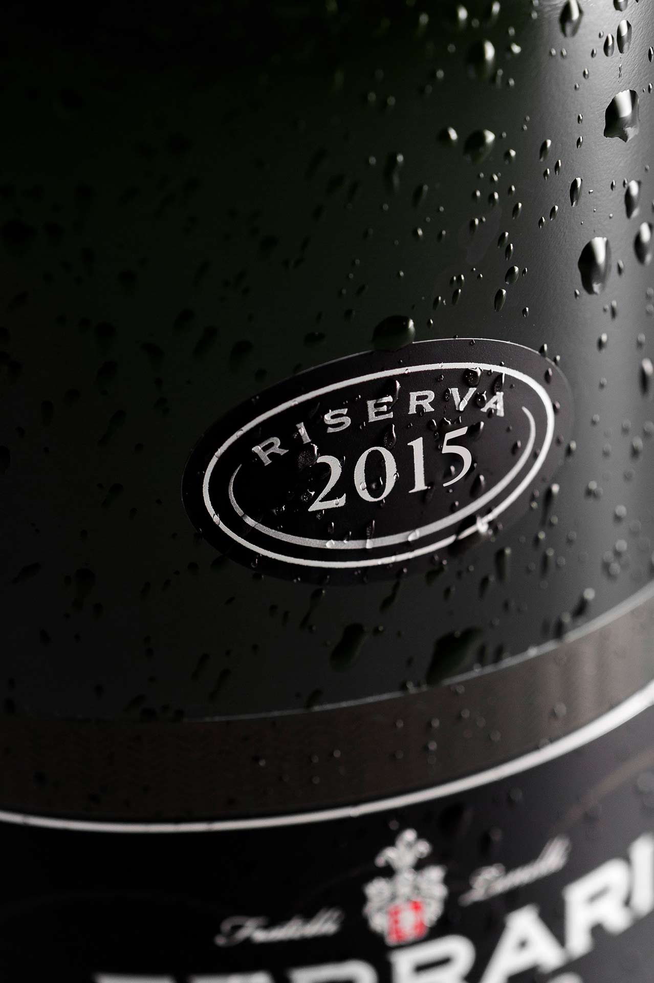 フェッラーリ・ペルレ・ネロ・リゼルヴァ - FERRARI（トレンティーノ）750ml x １本