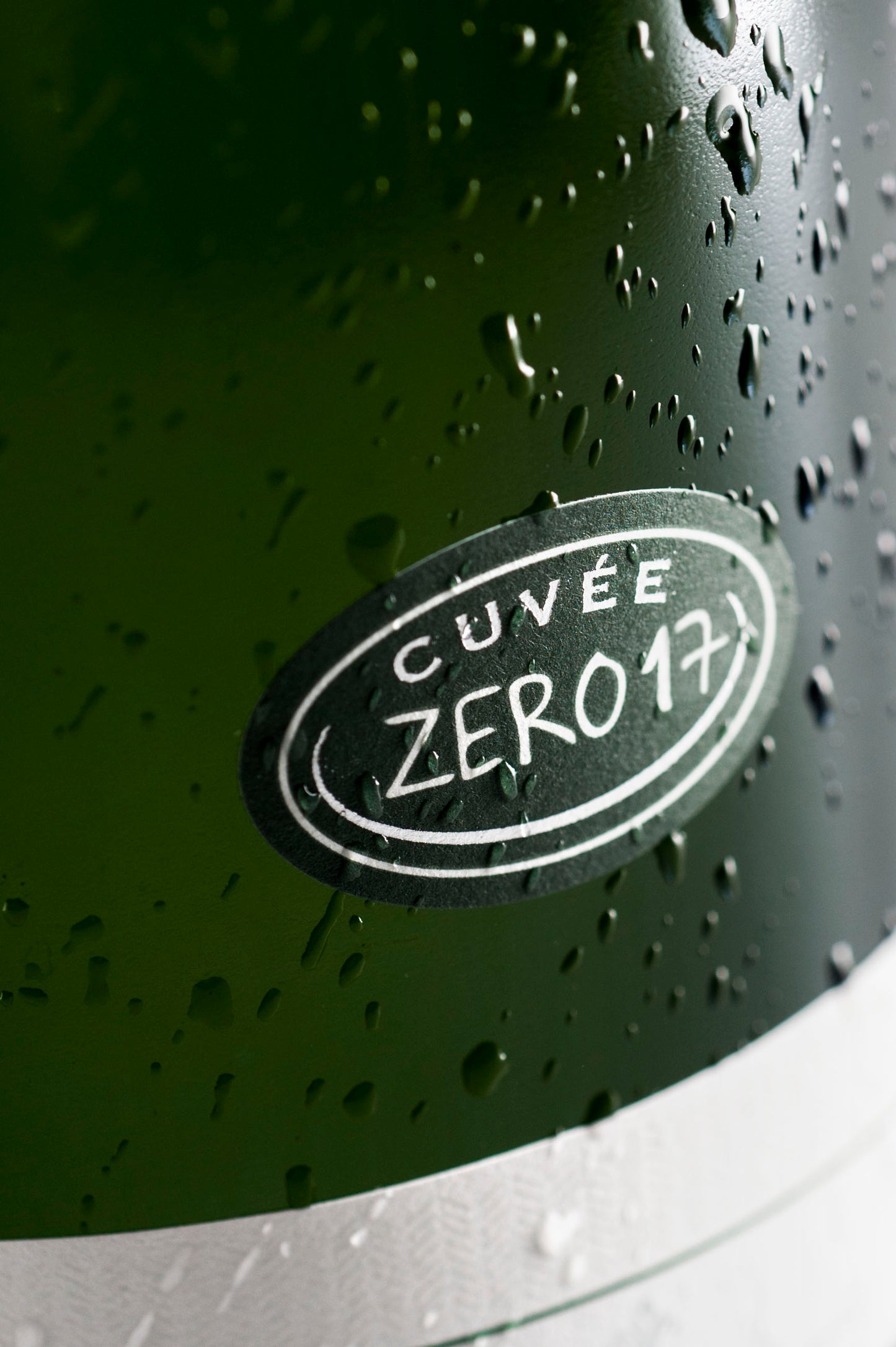 フェッラーリ・ペルレ・ゼロ （ギフトボックス入り）- FERRARI（トレンティーノ）750ml x １本