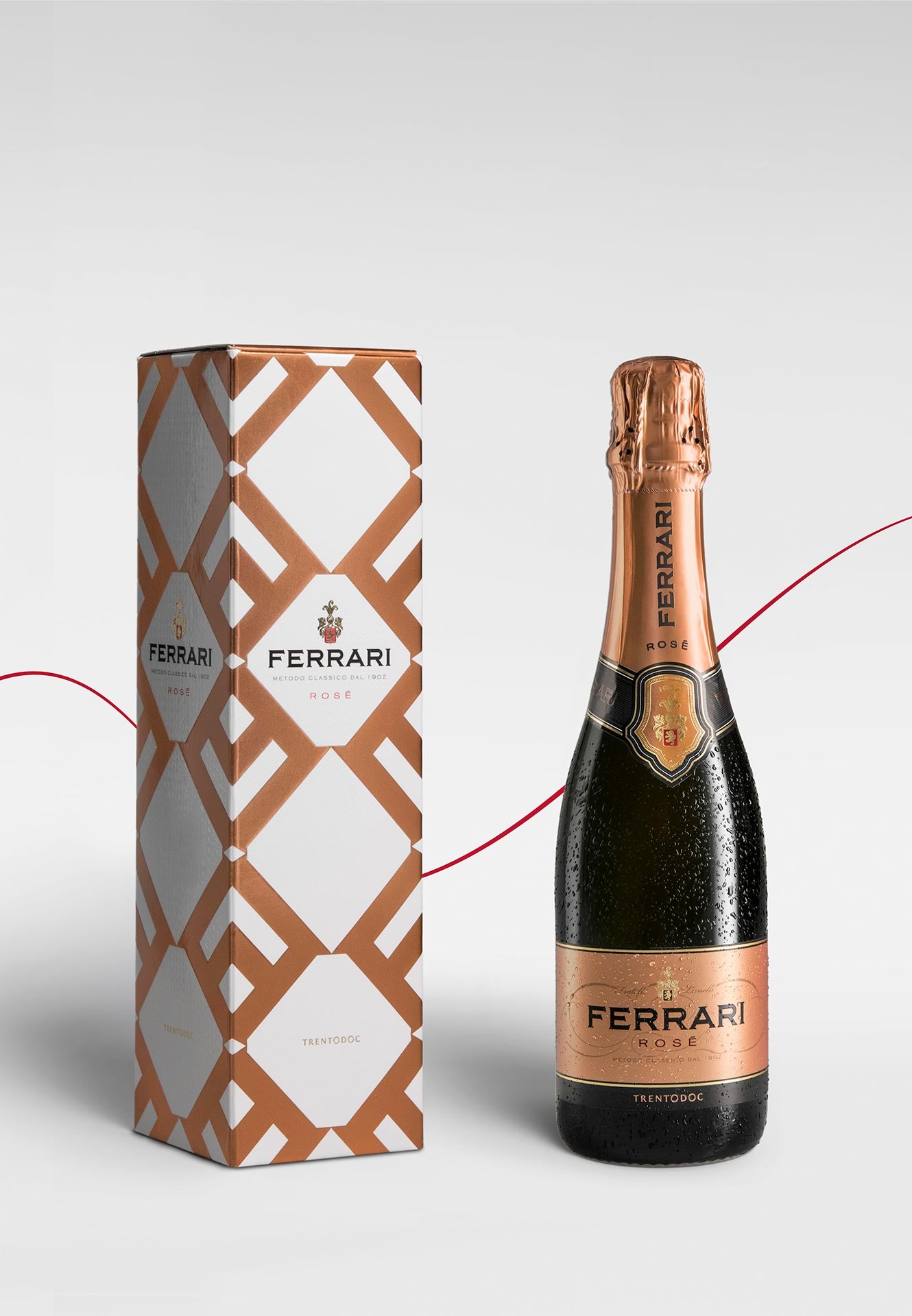 フェッラーリ・ロゼ（ギフトボックス入り）- FERRARI（トレンティーノ）375ml x １本