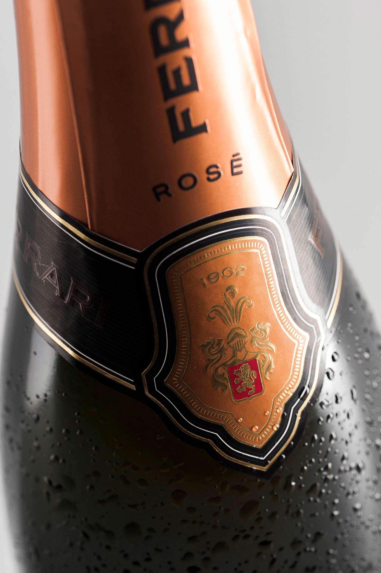 フェッラーリ・ロゼ（ギフトボックス入り）- FERRARI（トレンティーノ）375ml x １本