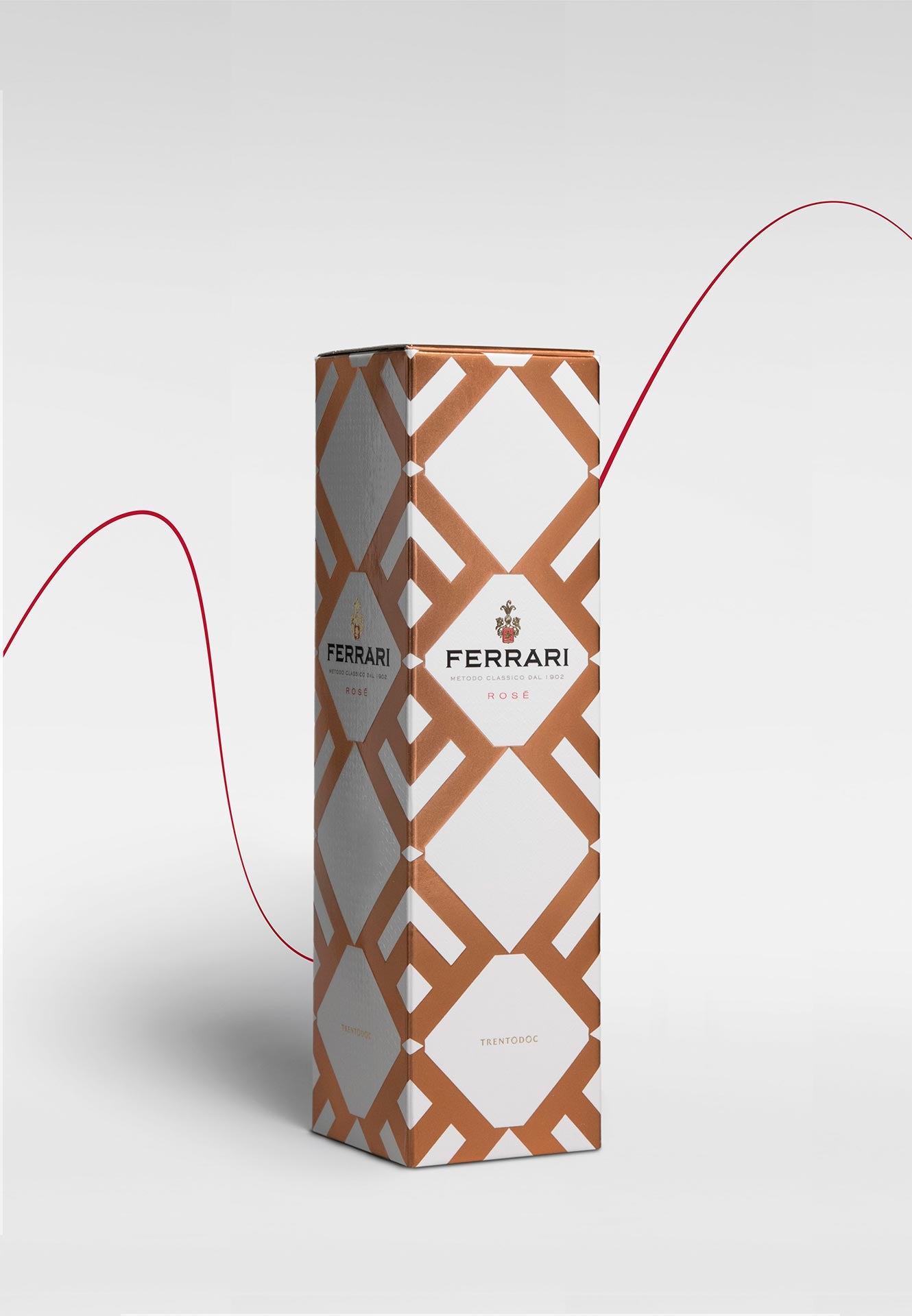 フェッラーリ・ロゼ（ギフトボックス入り）- FERRARI（トレンティーノ）375ml x １本